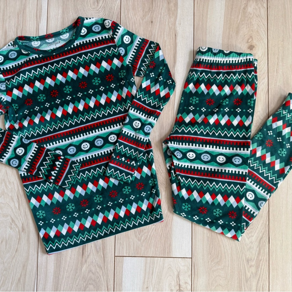 Cat & Jack Holiday Patterned Kids Pajama Set